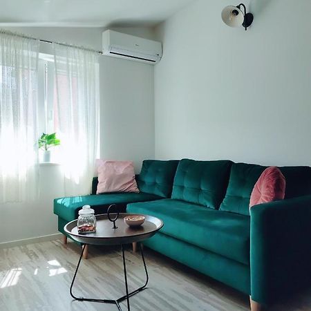 Apartman Jelena Podstrana Eksteriør billede